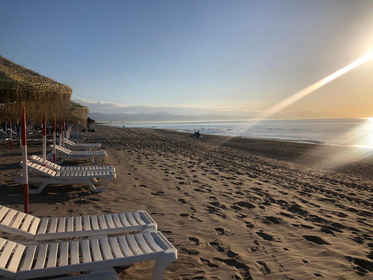 Hostal Guadalupe Torremolinos Esterno foto