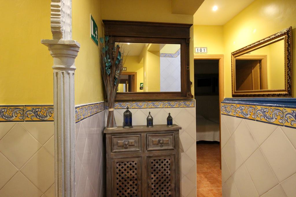 Hostal Guadalupe Torremolinos Esterno foto