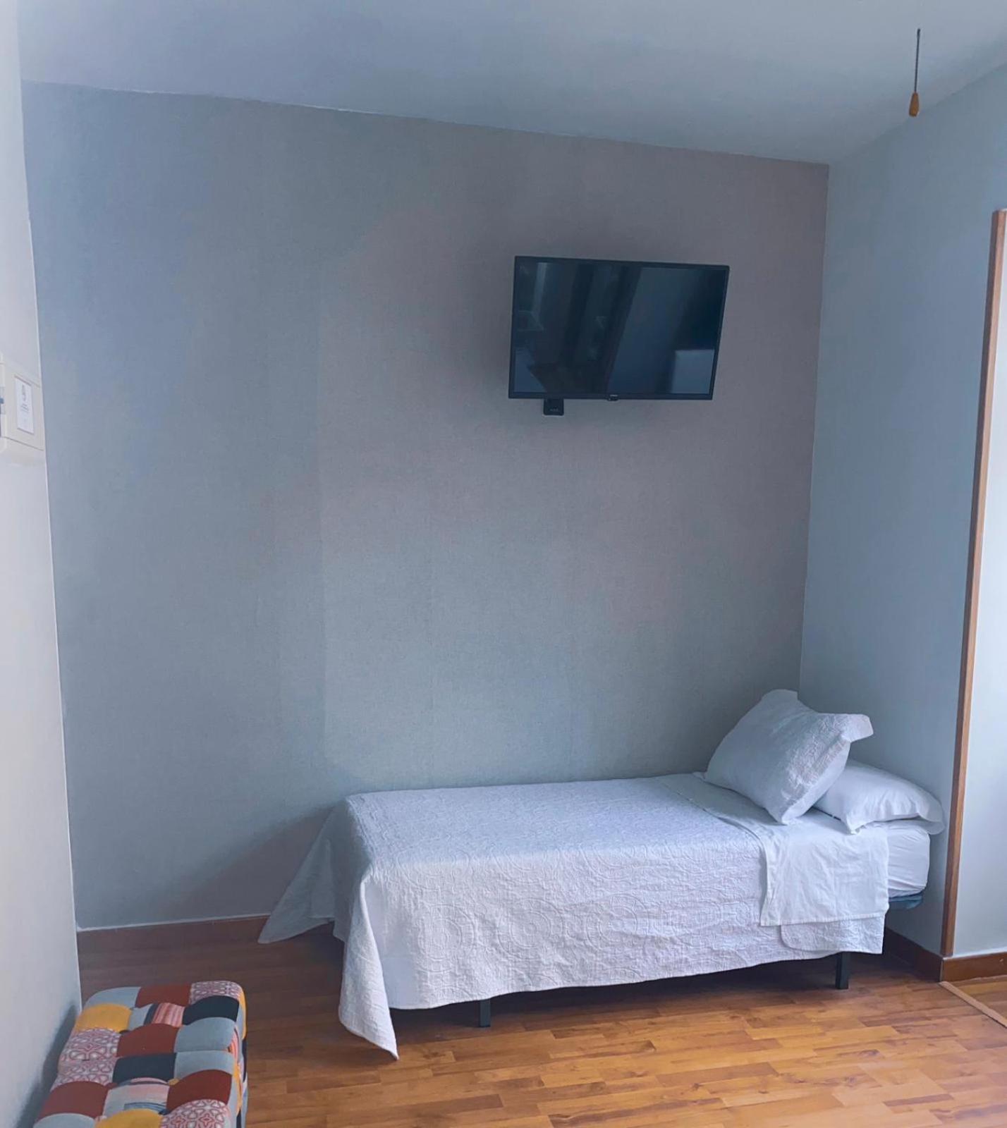 Hostal Guadalupe Torremolinos Esterno foto