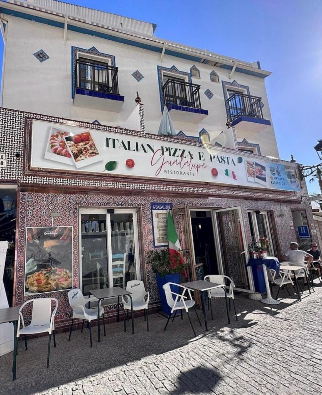 Hostal Guadalupe Torremolinos Esterno foto