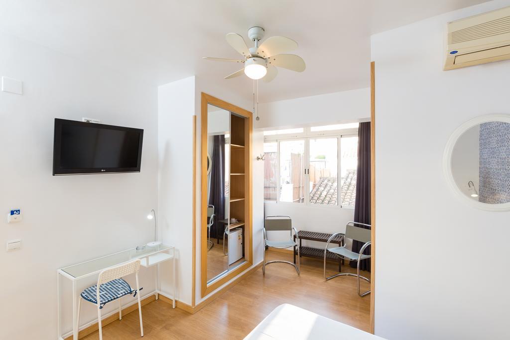 Hostal Guadalupe Torremolinos Esterno foto