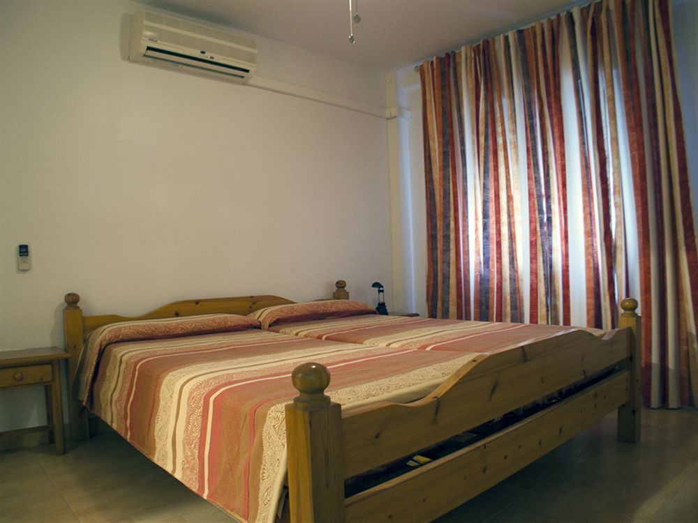 Hostal Guadalupe Torremolinos Esterno foto