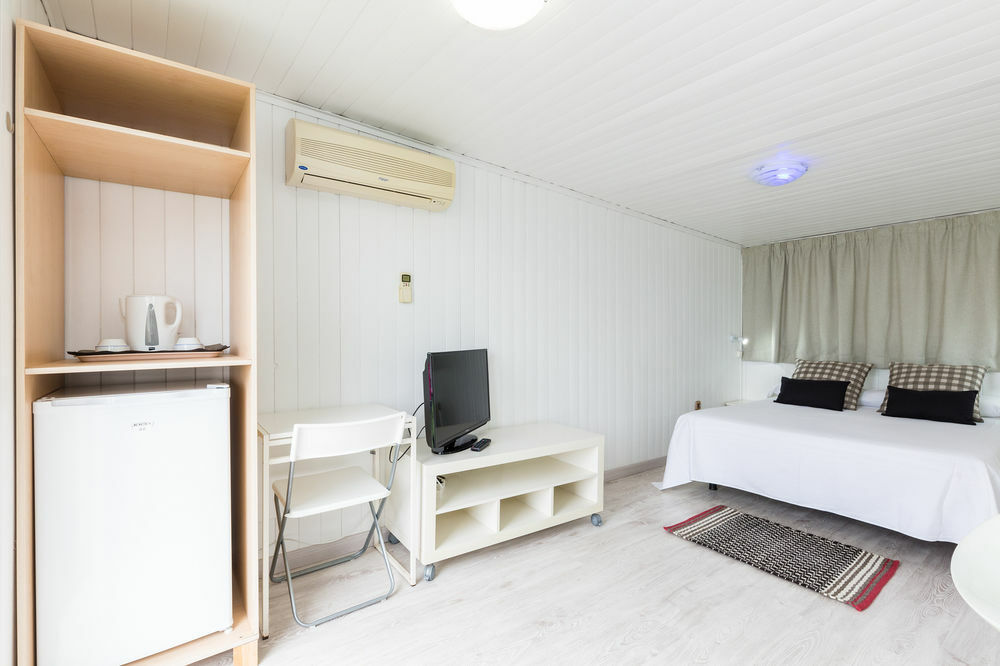 Hostal Guadalupe Torremolinos Esterno foto